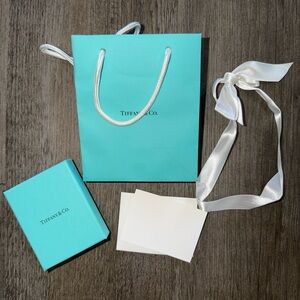 Tiffany & Co blue gift wrapping